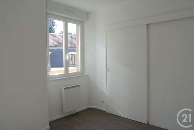 Appartement F3 &agrave; louer - 3 pi&egrave;ces - 46,08 m2 - Couthenans - 70 - FRANCHE-COMTE