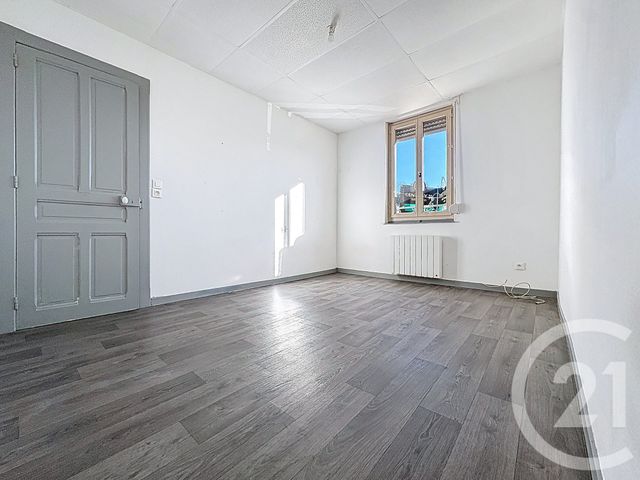 Appartement F2 &agrave; louer - 2 pi&egrave;ces - 38,16 m2 - Lure - 70 - FRANCHE-COMTE