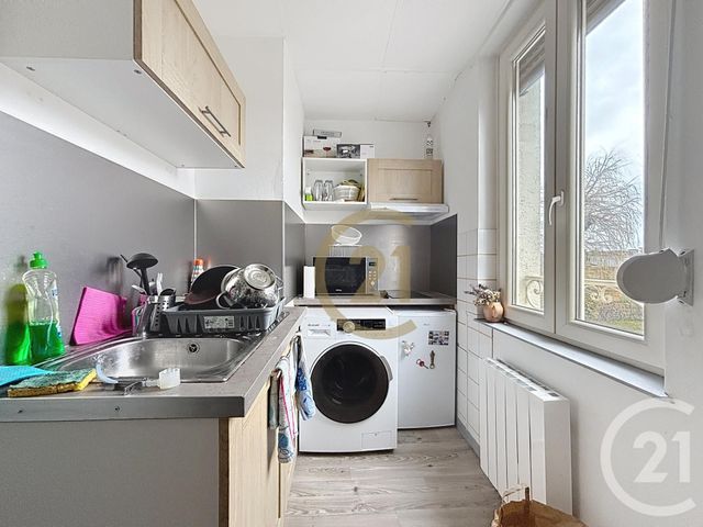 Appartement F2 &agrave; louer - 2 pi&egrave;ces - 38,16 m2 - Lure - 70 - FRANCHE-COMTE