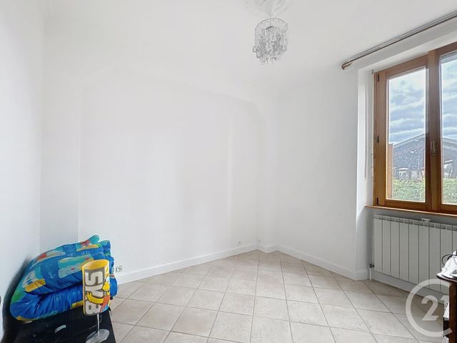 Maison &agrave; louer - 3 pi&egrave;ces - 162,76 m2 - Melisey - 70 - FRANCHE-COMTE