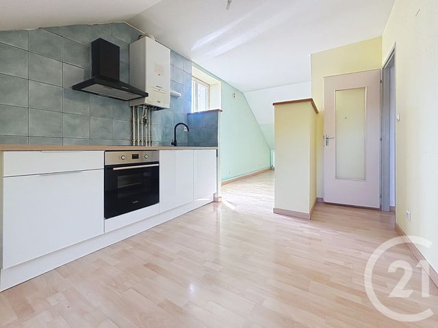 Appartement F2 &agrave; louer - 2 pi&egrave;ces - 40,24 m2 - Lure - 70 - FRANCHE-COMTE