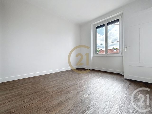 Maison &agrave; louer - 3 pi&egrave;ces - 63,11 m2 - Lure - 70 - FRANCHE-COMTE