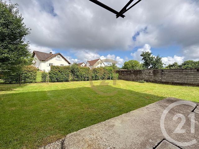 Maison &agrave; louer - 3 pi&egrave;ces - 63,11 m2 - Lure - 70 - FRANCHE-COMTE