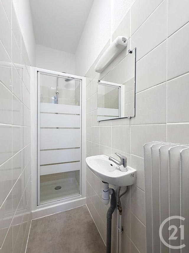 Appartement F3 &agrave; louer - 3 pi&egrave;ces - 53 m2 - Belfort - 90 - FRANCHE-COMTE