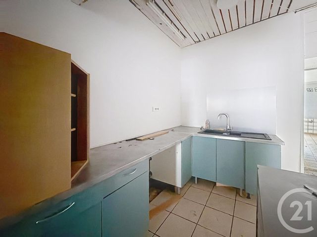 Appartement Local &agrave; louer - 4 pi&egrave;ces - 110,12 m2 - Lure - 70 - FRANCHE-COMTE