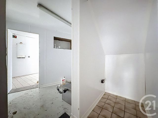 Appartement Local &agrave; louer - 4 pi&egrave;ces - 110,12 m2 - Lure - 70 - FRANCHE-COMTE