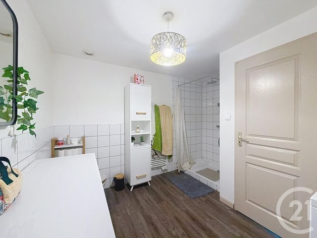 Appartement F3 &agrave; louer - 3 pi&egrave;ces - 72 m2 - Lure - 70 - FRANCHE-COMTE