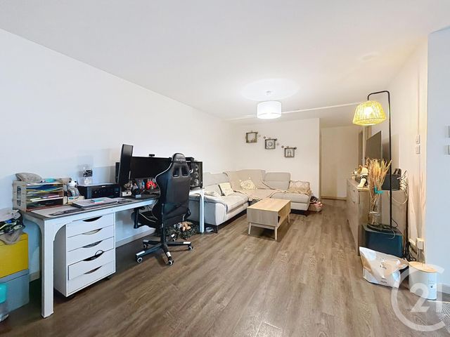 Appartement F3 &agrave; louer - 3 pi&egrave;ces - 72 m2 - Lure - 70 - FRANCHE-COMTE