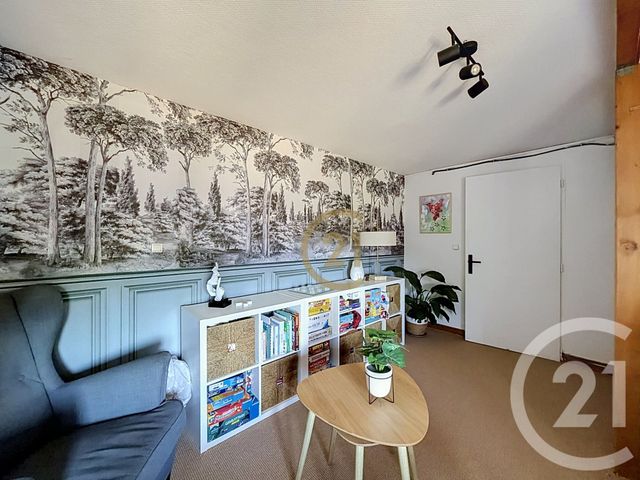 Appartement F5 &agrave; vendre - 5 pi&egrave;ces - 81,18 m2 - Plancher Bas - 70 - FRANCHE-COMTE