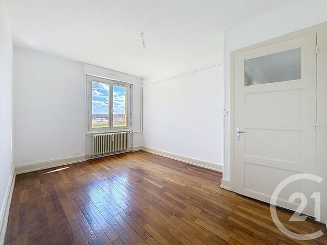 Appartement F3 &agrave; louer - 3 pi&egrave;ces - 63,08 m2 - Lure - 70 - FRANCHE-COMTE