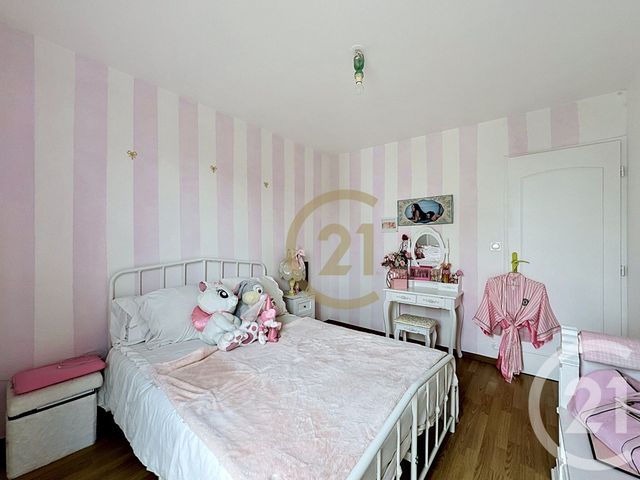 Appartement F4 &agrave; vendre - 4 pi&egrave;ces - 69 m2 - Lure - 70 - FRANCHE-COMTE