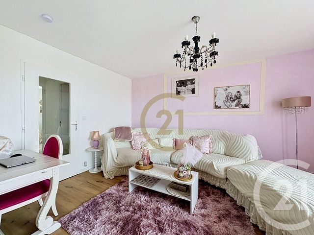 Appartement F4 &agrave; vendre - 4 pi&egrave;ces - 69 m2 - Lure - 70 - FRANCHE-COMTE