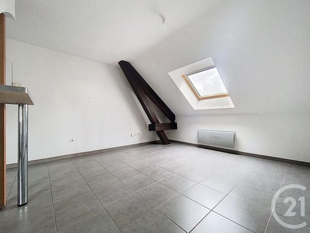 Appartement F2 &agrave; louer - 2 pi&egrave;ces - 33,36 m2 - Lure - 70 - FRANCHE-COMTE