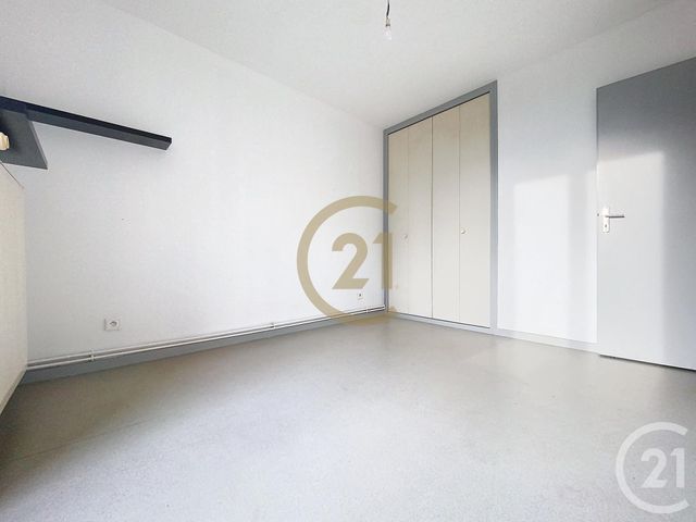 Appartement F2 &agrave; louer - 2 pi&egrave;ces - 58,29 m2 - Lure - 70 - FRANCHE-COMTE