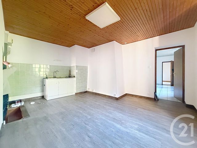 Appartement F4 &agrave; louer - 4 pi&egrave;ces - 85 m2 - Gouhenans - 70 - FRANCHE-COMTE