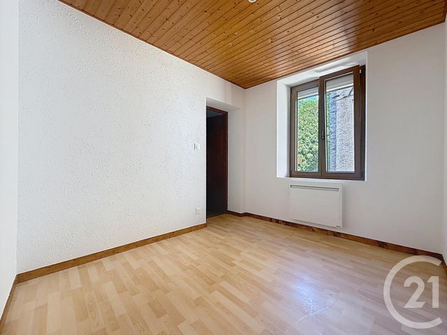 Appartement F4 &agrave; louer - 4 pi&egrave;ces - 85 m2 - Gouhenans - 70 - FRANCHE-COMTE