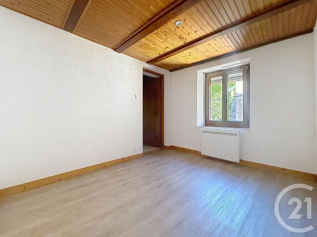 Appartement F4 &agrave; louer - 4 pi&egrave;ces - 85 m2 - Gouhenans - 70 - FRANCHE-COMTE