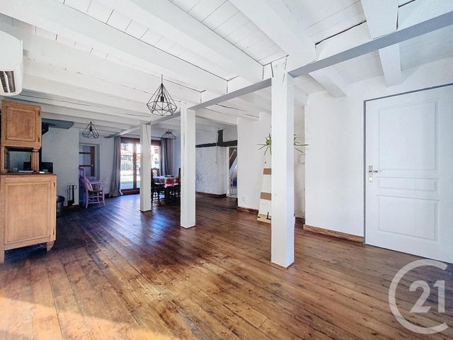 Maison &agrave; louer - 4 pi&egrave;ces - 113 m2 - Fresse - 70 - FRANCHE-COMTE