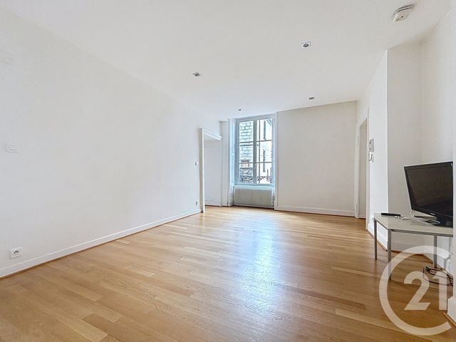 Appartement F3 &agrave; louer - 3 pi&egrave;ces - 57,20 m2 - Luxeuil Les Bains - 70 - FRANCHE-COMTE
