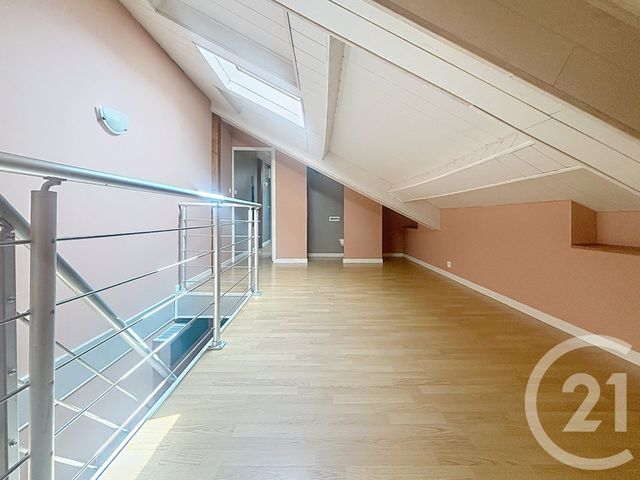 Appartement F4 &agrave; louer - 4 pi&egrave;ces - 109,85 m2 - Vesoul - 70 - FRANCHE-COMTE