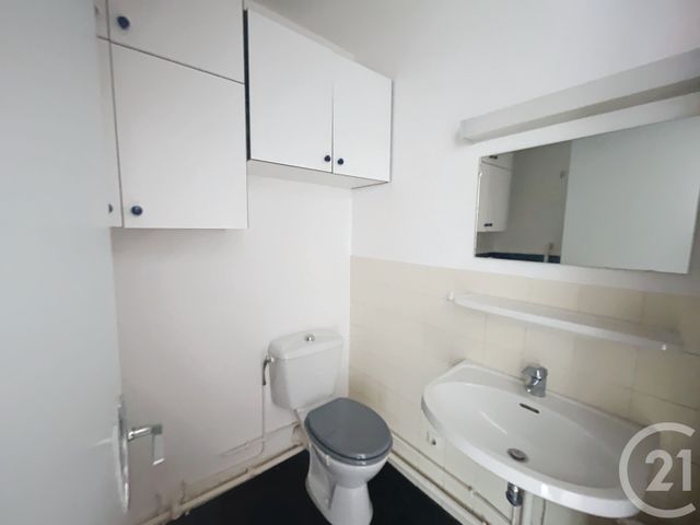 Appartement T1 &agrave; louer - 1 pi&egrave;ce - 32 m2 - Vesoul - 70 - FRANCHE-COMTE