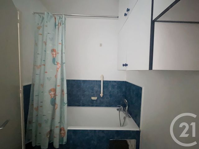 Appartement T1 &agrave; louer - 1 pi&egrave;ce - 32 m2 - Vesoul - 70 - FRANCHE-COMTE