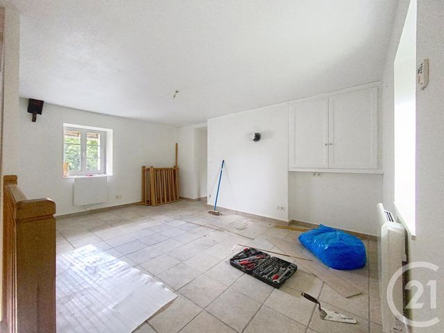 Appartement F4 &agrave; louer - 4 pi&egrave;ces - 78,55 m2 - Loulans Verchamp - 70 - FRANCHE-COMTE