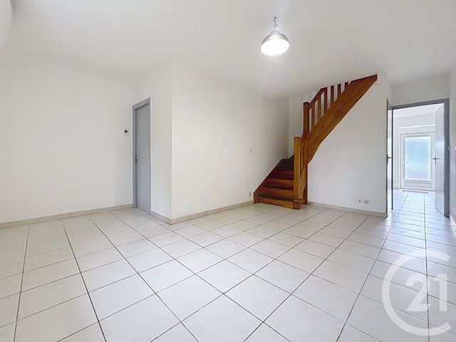 Maison &agrave; louer - 4 pi&egrave;ces - 65,05 m2 - Montcey - 70 - FRANCHE-COMTE