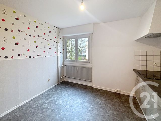 Appartement F3 &agrave; louer - 3 pi&egrave;ces - 61 m2 - St Loup Sur Semouse - 70 - FRANCHE-COMTE