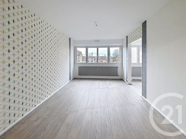 Appartement F3 &agrave; louer - 3 pi&egrave;ces - 61 m2 - St Loup Sur Semouse - 70 - FRANCHE-COMTE
