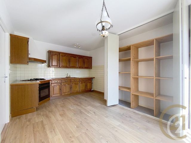 Appartement F4 &agrave; louer - 4 pi&egrave;ces - 89,02 m2 - Vesoul - 70 - FRANCHE-COMTE