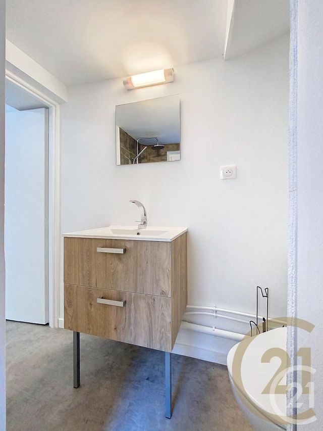 Appartement F2 &agrave; louer - 2 pi&egrave;ces - 29,45 m2 - Vesoul - 70 - FRANCHE-COMTE