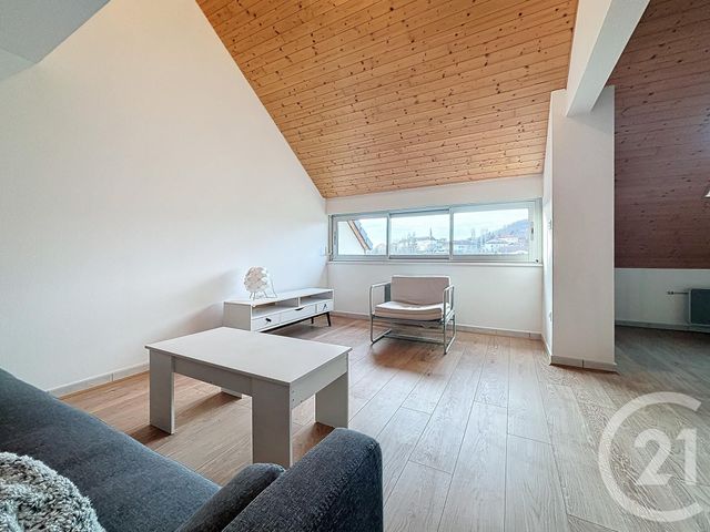 Appartement F5 &agrave; louer - 5 pi&egrave;ces - 88,99 m2 - Vesoul - 70 - FRANCHE-COMTE