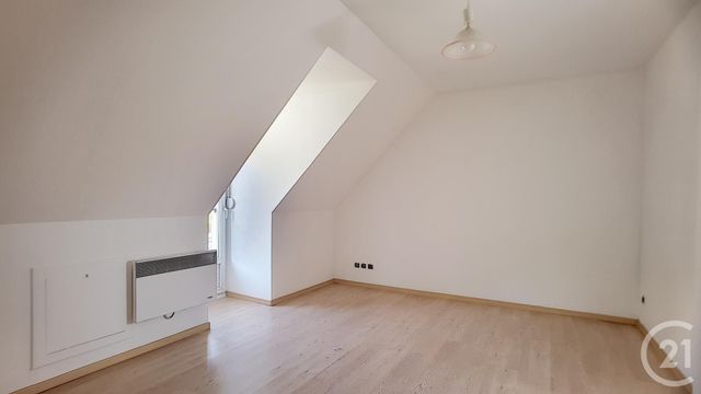 Maison &agrave; louer - 5 pi&egrave;ces - 95,06 m2 - Liercourt - 80 - PICARDIE