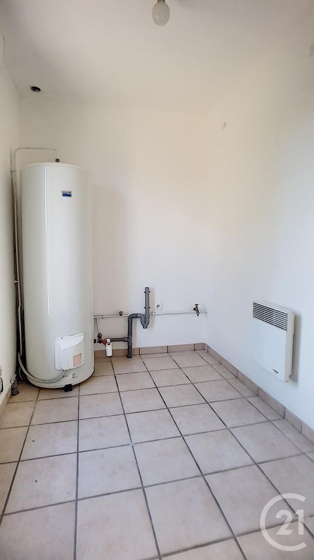 Maison &agrave; louer - 5 pi&egrave;ces - 95,06 m2 - Liercourt - 80 - PICARDIE