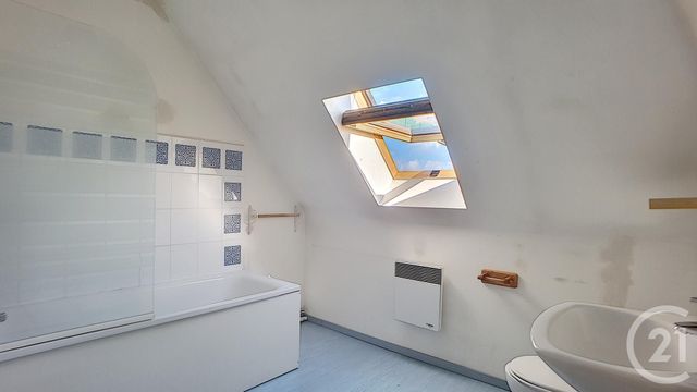 Maison &agrave; louer - 5 pi&egrave;ces - 95,06 m2 - Liercourt - 80 - PICARDIE