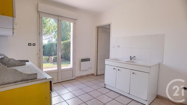 Maison &agrave; louer - 5 pi&egrave;ces - 95,06 m2 - Liercourt - 80 - PICARDIE