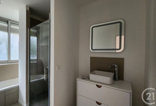 Appartement F3 &agrave; louer - 3 pi&egrave;ces - 64 m2 - Abbeville - 80 - PICARDIE