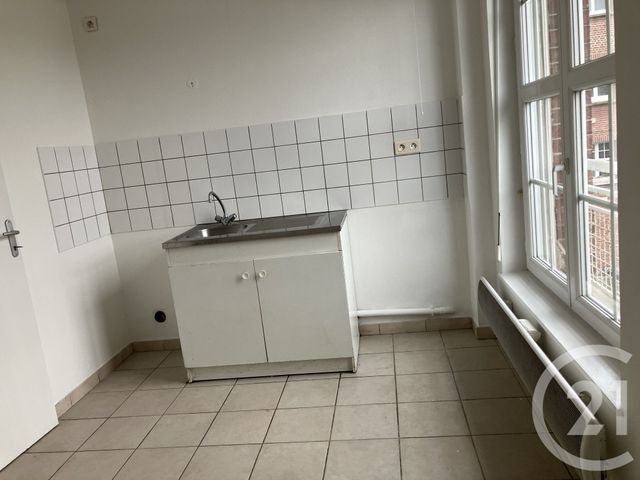 Appartement F3 &agrave; louer - 3 pi&egrave;ces - 59,40 m2 - Abbeville - 80 - PICARDIE