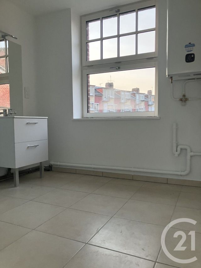 Appartement F2 &agrave; louer - 2 pi&egrave;ces - 58 m2 - Abbeville - 80 - PICARDIE