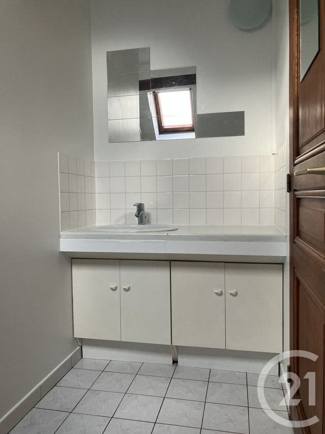 Appartement Duplex &agrave; louer - 4 pi&egrave;ces - 80,53 m2 - Abbeville - 80 - PICARDIE