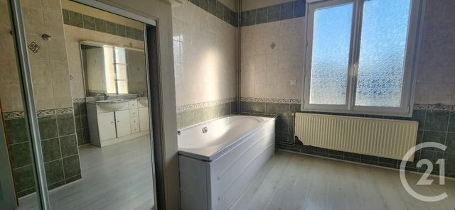 Maison &agrave; vendre - 4 pi&egrave;ces - 110 m2 - Abbeville - 80 - PICARDIE