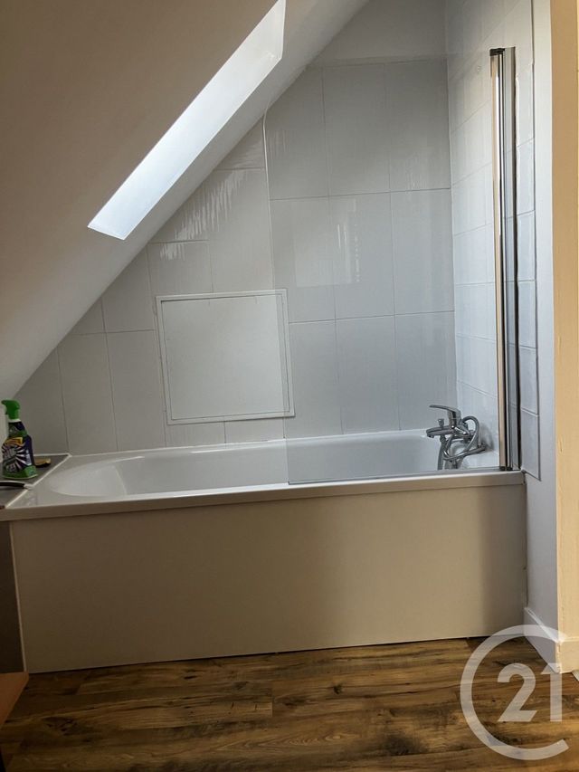 Maison &agrave; louer - 3 pi&egrave;ces - 40,20 m2 - Abbeville - 80 - PICARDIE