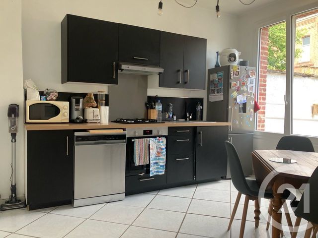 Maison &agrave; louer - 4 pi&egrave;ces - 94 m2 - Abbeville - 80 - PICARDIE
