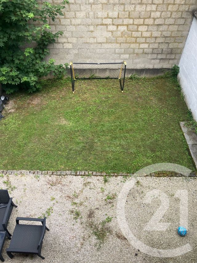 Maison &agrave; louer - 4 pi&egrave;ces - 94 m2 - Abbeville - 80 - PICARDIE