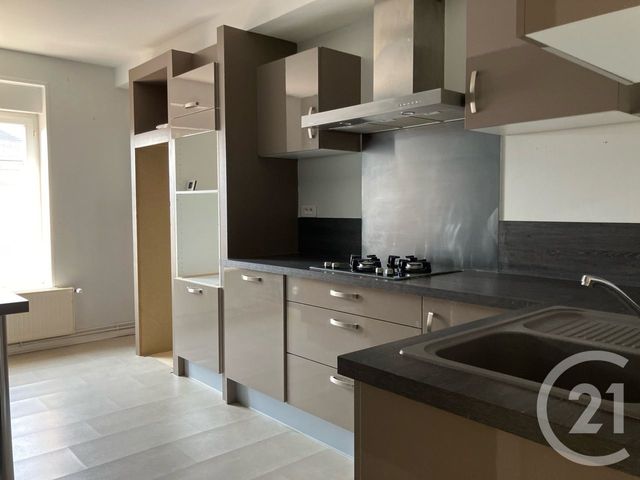 Appartement F3 &agrave; louer - 3 pi&egrave;ces - 71,42 m2 - Abbeville - 80 - PICARDIE