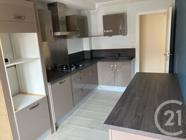 Appartement F3 &agrave; louer - 3 pi&egrave;ces - 71,42 m2 - Abbeville - 80 - PICARDIE