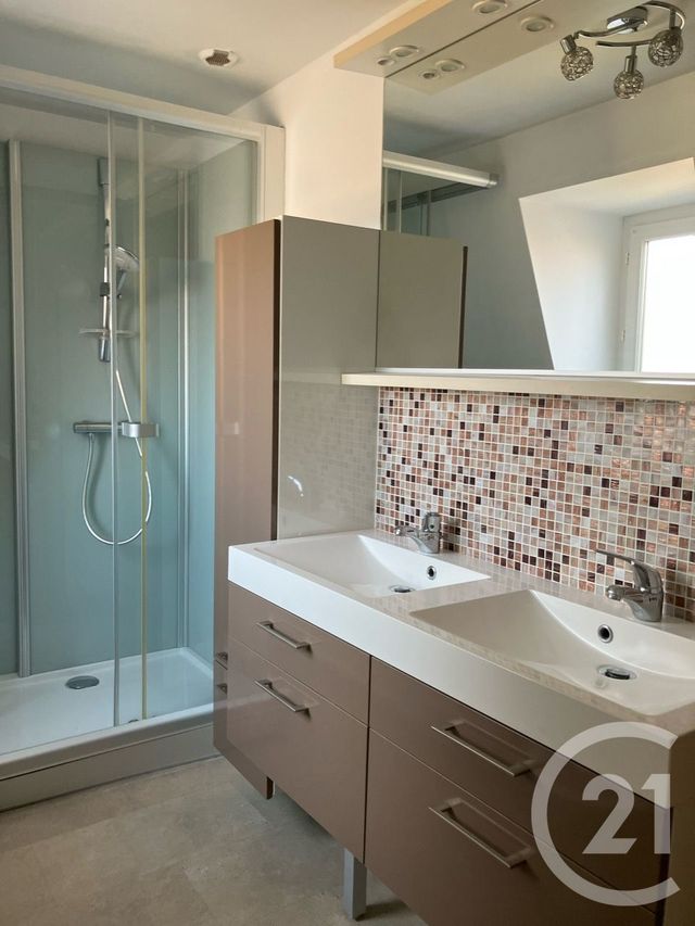 Appartement F3 &agrave; louer - 3 pi&egrave;ces - 71,42 m2 - Abbeville - 80 - PICARDIE
