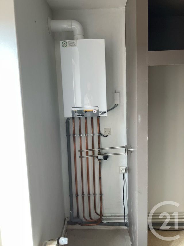 Appartement F3 &agrave; louer - 3 pi&egrave;ces - 71,42 m2 - Abbeville - 80 - PICARDIE