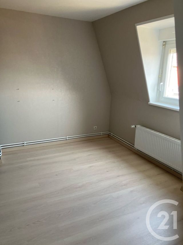 Appartement F3 &agrave; louer - 3 pi&egrave;ces - 71,42 m2 - Abbeville - 80 - PICARDIE